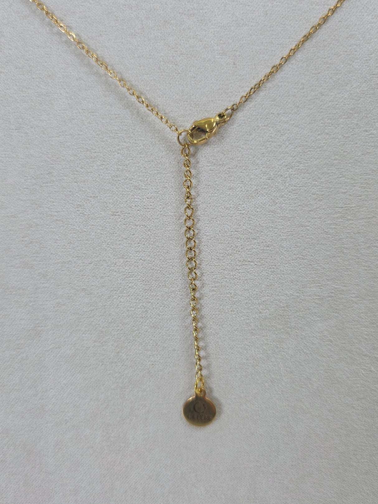 Gold Bar Curve Necklace