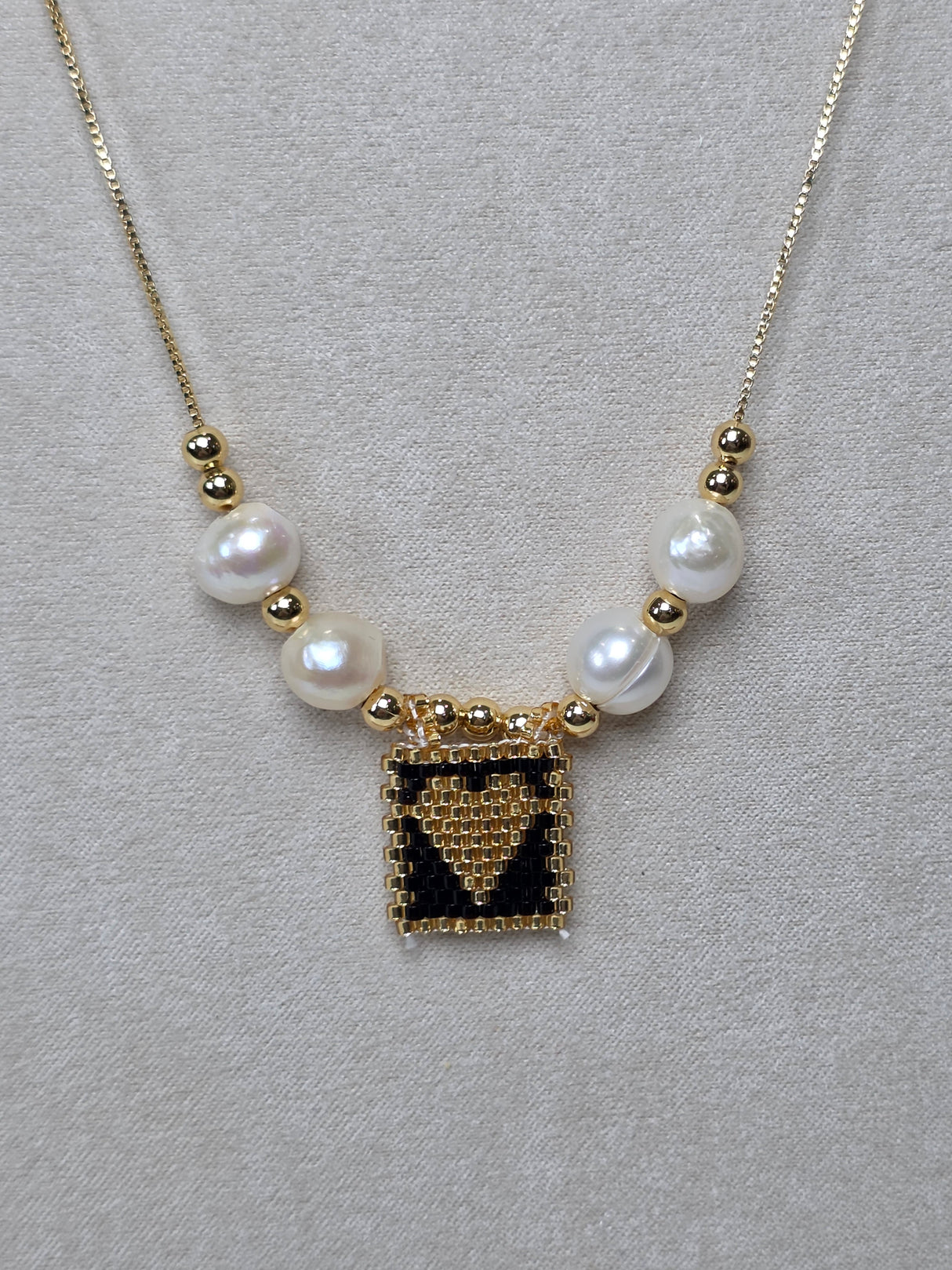 Pearl Necklace with Beaded Heart Charm